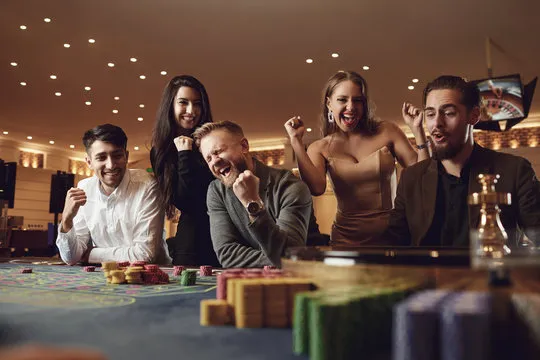 先锋娱乐 品牌形象